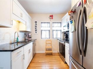 1670 Victoria Ave, Lakewood, OH 44107