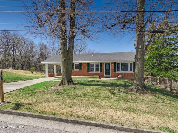 2930 Cochise Ln, Jefferson City, MO 65101