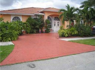 2206 SW 142nd Pl, Miami, FL 33175