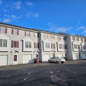 933 Varnum Ave UNIT 3, Lowell, MA, 01854