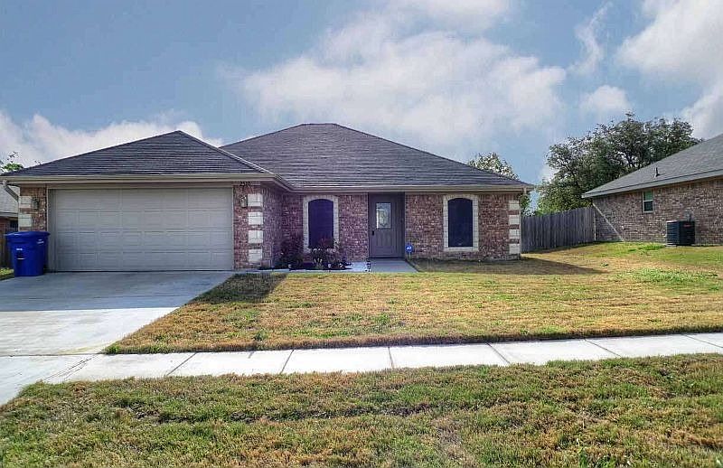 2nd image of 2510 Vernice Dr