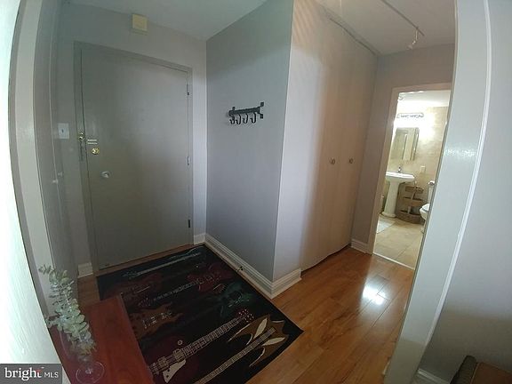 2nd image of 1401 Pennsylvania Ave APT 1409