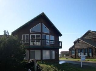 40 Steelhead Ct, Whitethorn, CA 95589