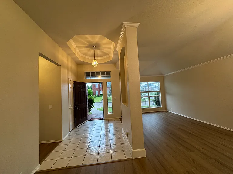 2801 Tallahassee Ct #SINGLE FLOOR — Photo 3