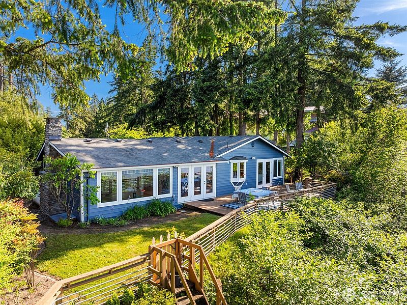 2nd image of 2812 Fishtrap Road NE