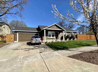 3857 Oakmont Loop NE, Albany, OR 97322
