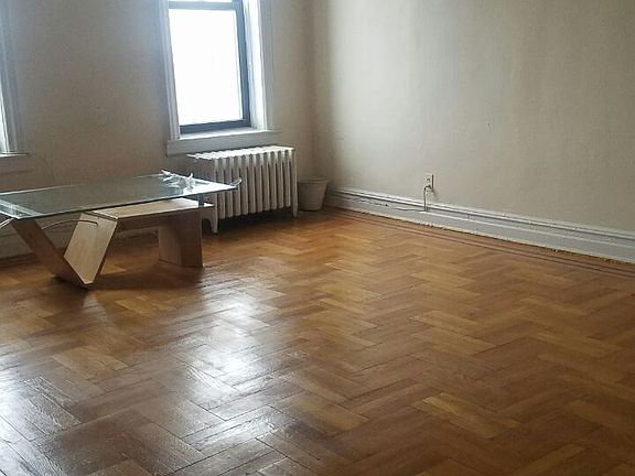 photo4958584759240468398