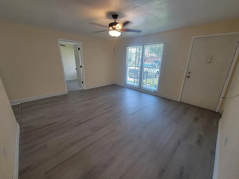 3 bed, 1118 sqft, $1,795 — Photo 4