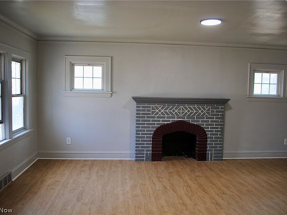 5th image of 13402 Alvin Ave