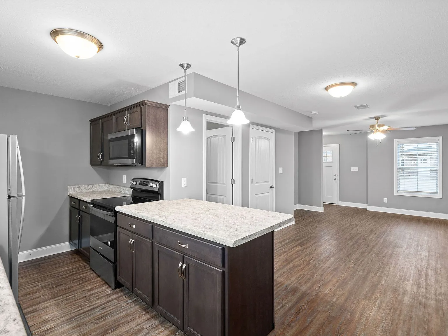 Professional Park Townhomes — Photo 4
