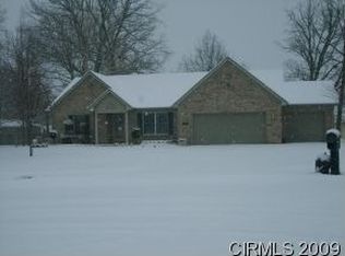1404 N Lakeshore Dr, Marion, IN 46952