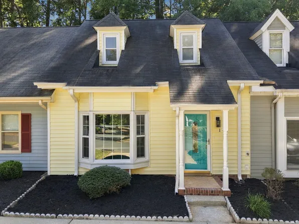 141 Village Green Trl, Garner, NC 27529