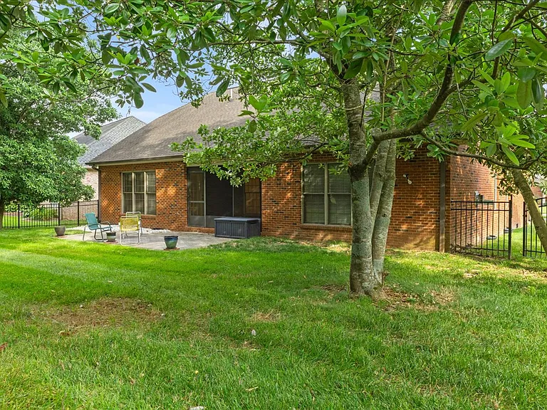 1613 Bayou Bend Way — Photo 23