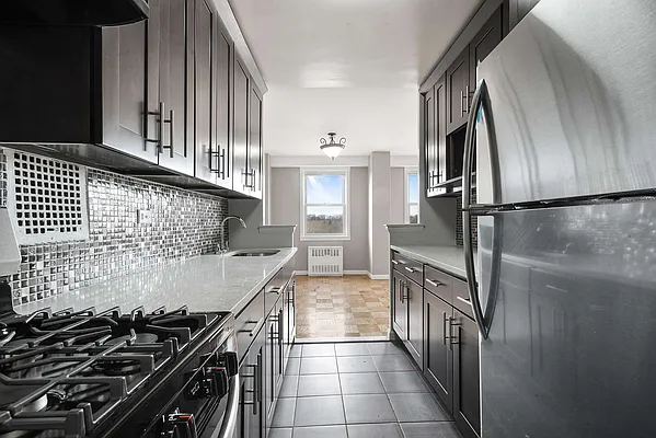 Rented by Living Room NY Corp | media 11