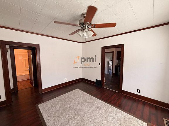 4th image of 215 N Woodland Ave
