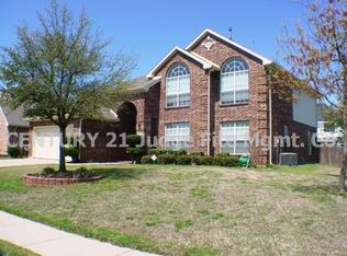 2802 Hammond Dr, Grand Prairie, TX 75052