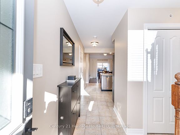 3rd image of 29 Bluegrass Cres