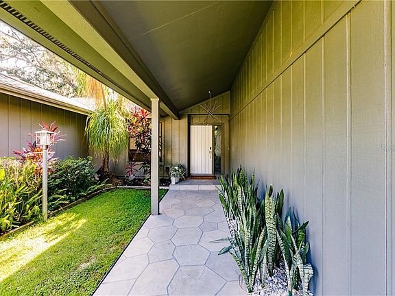 3rd image of 715 Forestview Dr