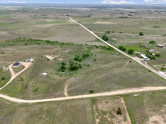 3rd image of 895 County Road 502