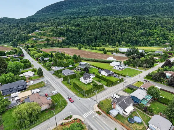 4392 Wilson Rd, Chilliwack, BC V2R 5C6