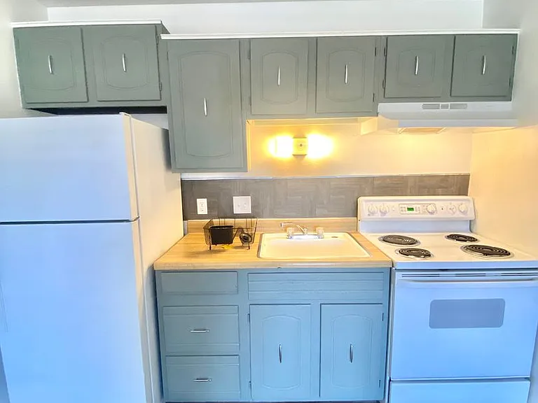 2905 Glendale Dr — Photo 3
