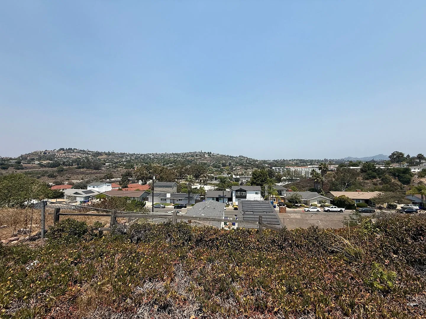 Minutes from Campus with Scenic Overlook Views! 6 Bed! — Photo 2