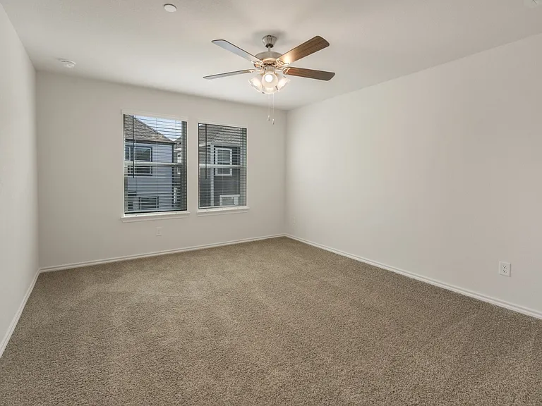 7019 Moonflower Ln — Photo 12