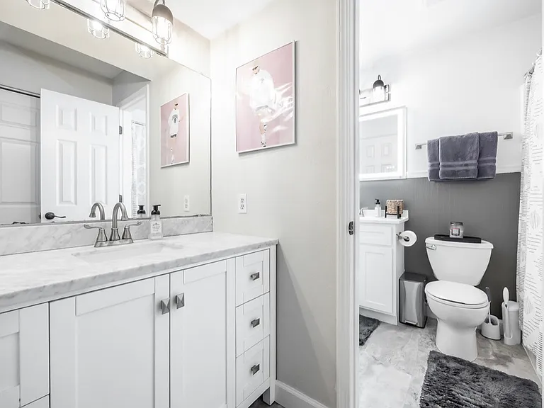 892 Lester Ave — Photo 16