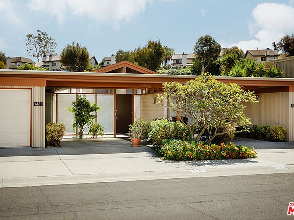 3rd image of 4181 Del Mar Ave