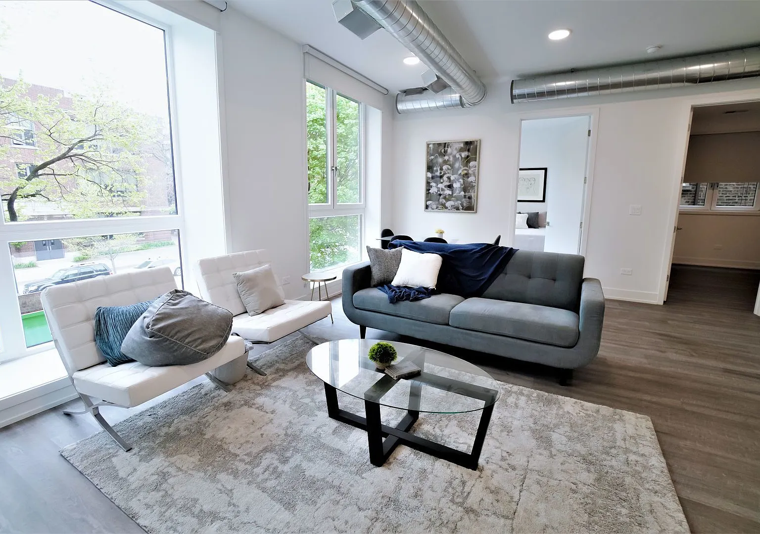 4 bed, 1396 sqft, $3,500 — Photo 4