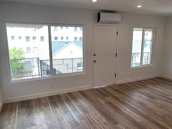 2nd image of 729 Gramercy Dr #7