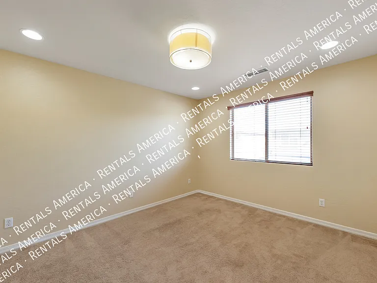 15813 N Dante Dr — Photo 10