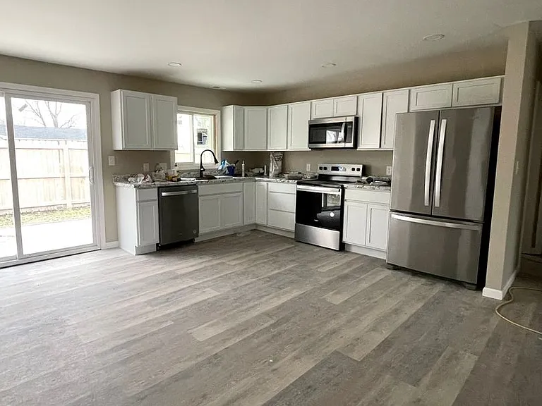 431 Harris St — Photo 7