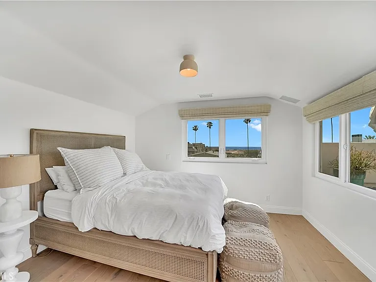 412 Acacia Ave — Photo 26