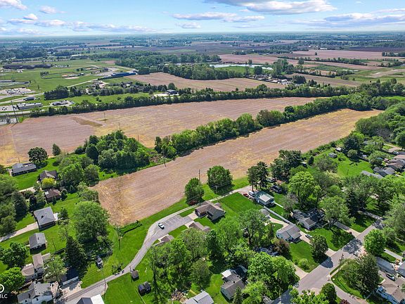 4th image of 460 E Madison Ave