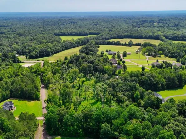 1 Oakview Loop, Bolivar, TN 38008