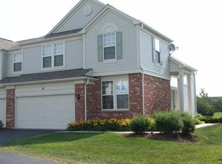 10 Parkside Ct, Algonquin, IL 60102