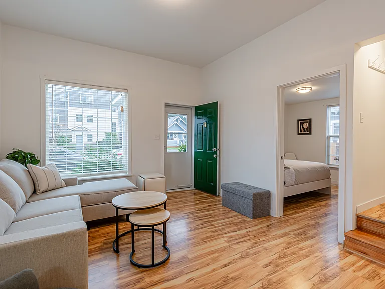 521 Williams Ave S — Photo 15