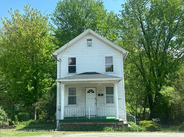 560 Main St, Eynon, PA 18403