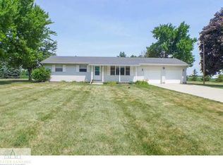 11364 E Stoney Creek Rd, Pewamo, MI 48873