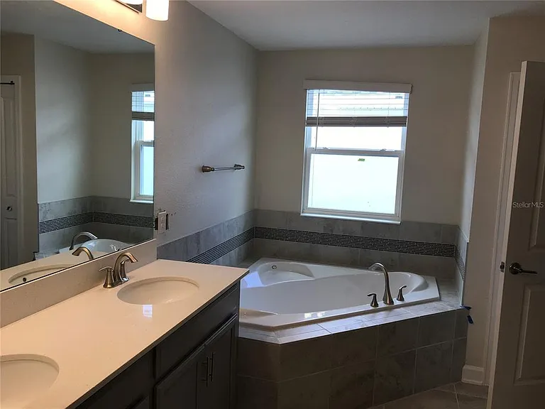 11124 Longleaf Woods Dr — Photo 11