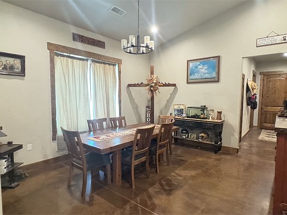 4th image of 64 Huckleberry Ln