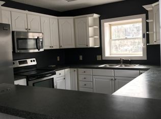 29 Crystal St APT 401, Spruce Pine, NC 28777