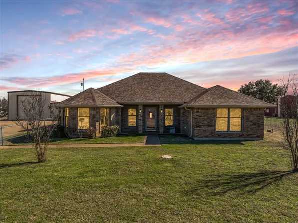 329 Cedar Rock Pkwy, Woodway, TX 76712