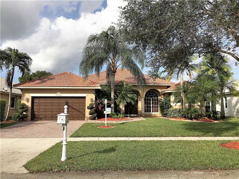 1st image of 16263 Segovia Cir S