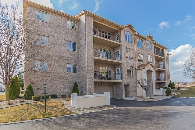 1st image of 18650 Pine Lake Dr APT 1A