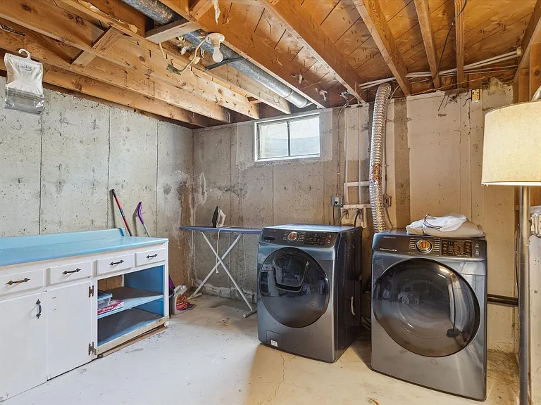 269 Beryl Way — Photo 30