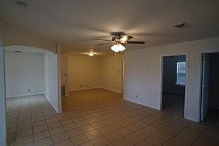 5th image of 1227 E Lott Ave