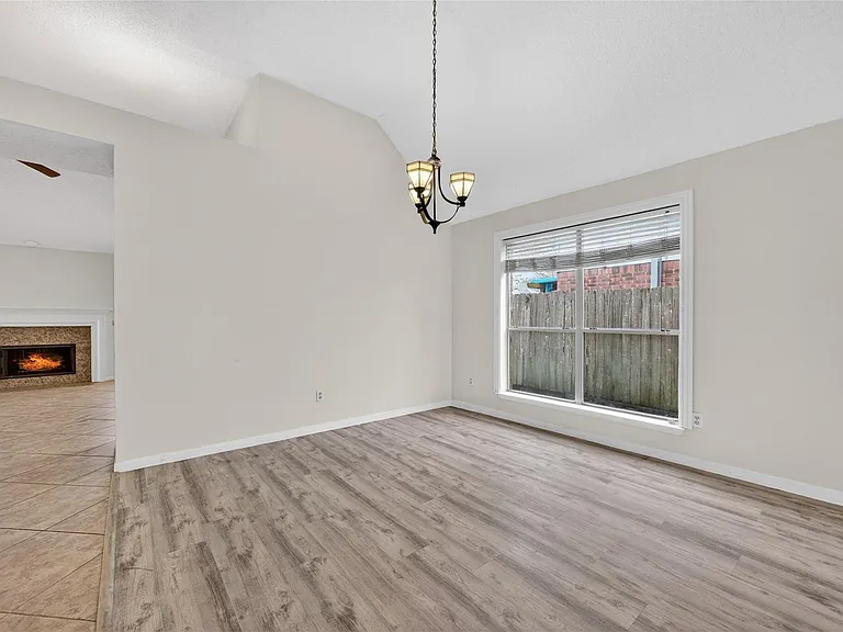1035 Cascade Creek Dr — Photo 23