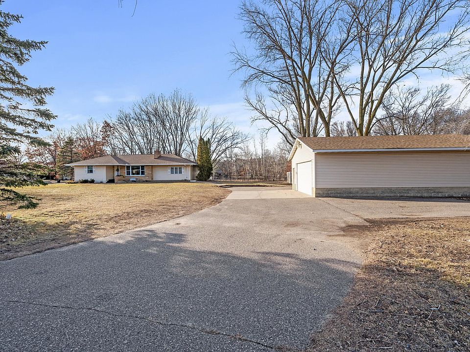 1st image of 7891 Lake Dr